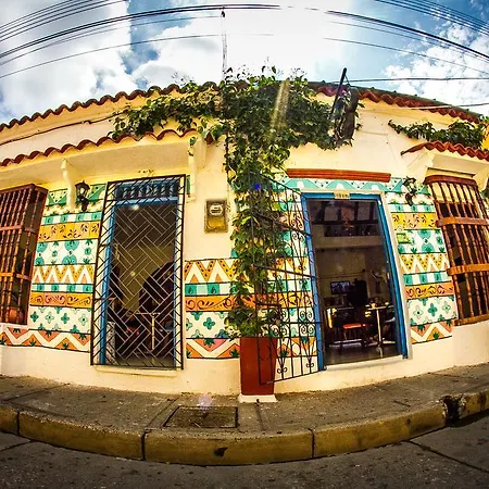 Hostal One Day