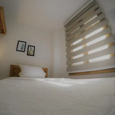 Hostal One Day