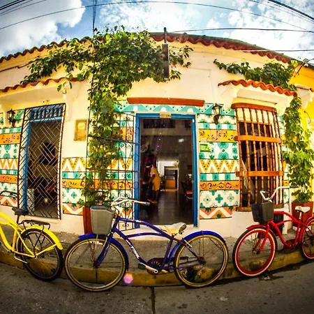 One Day Hostal *