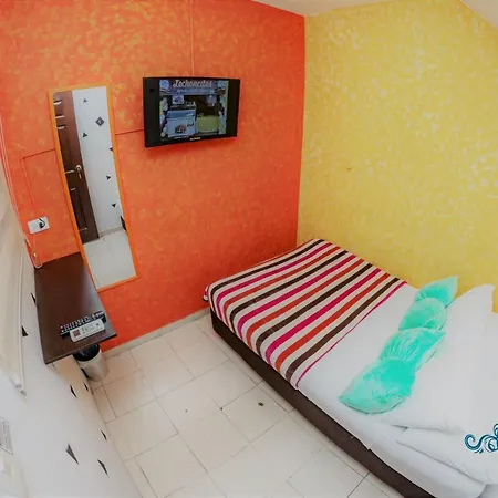 Hostel One Day