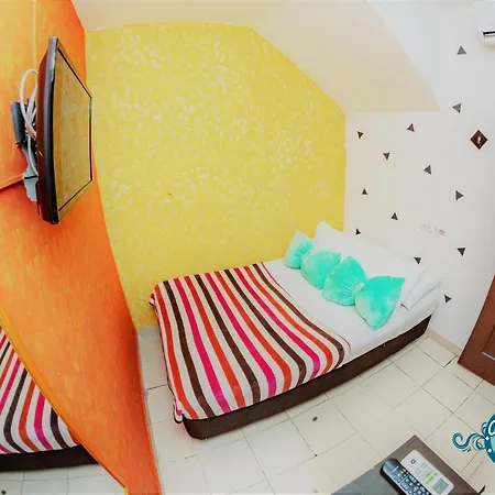 Hostel One Day *